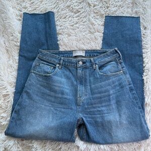 Everlane High Waisted Curvy Cheeky Jean Size 30 Regular
